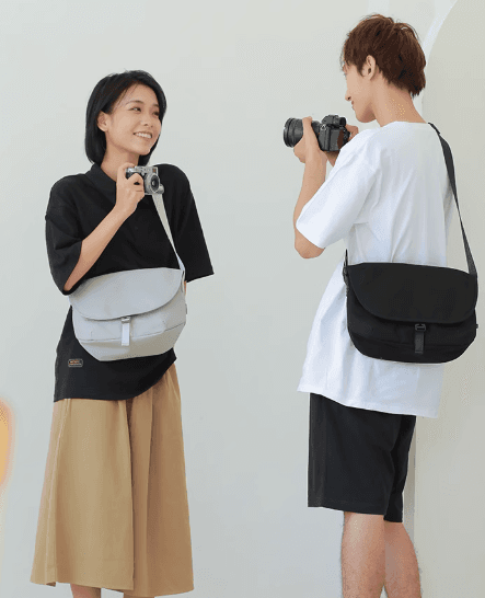 カメラ バッグ コンパクト メッセンジャー 収納バッグ
